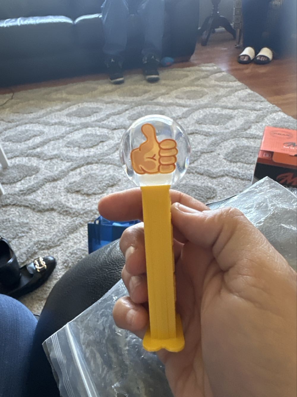 Dereamlite Thumbs Up  pez collectible - Main Image 2