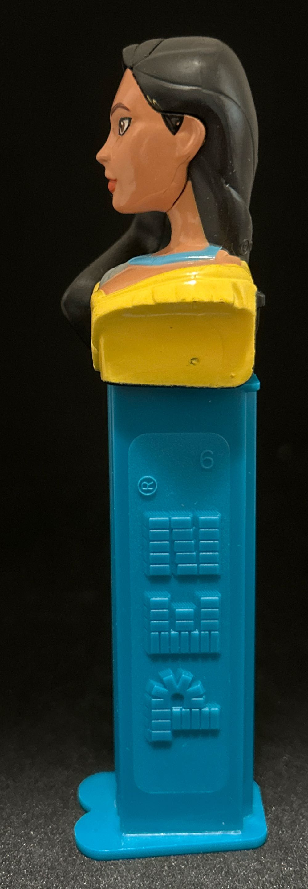 Disney - Princess Gift Set - Pocahontas - Disney pez collectible - Main Image 3