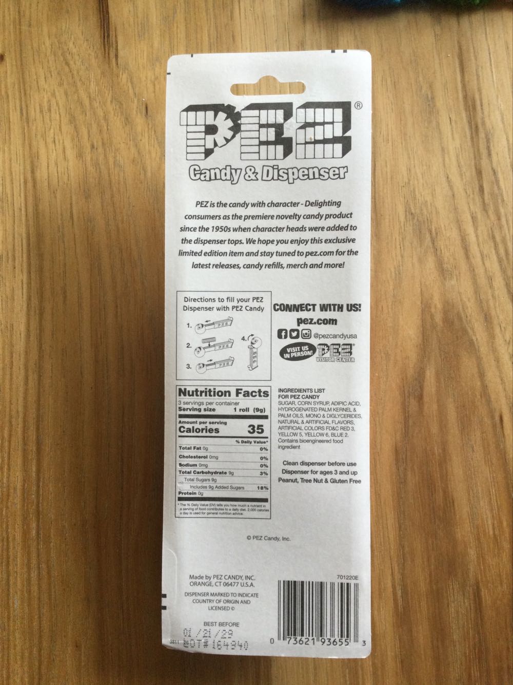 PEZ Limited Edition - USA Flag Crystal - Pez.com Exclusive pez collectible [Barcode 073621936553] - Main Image 4