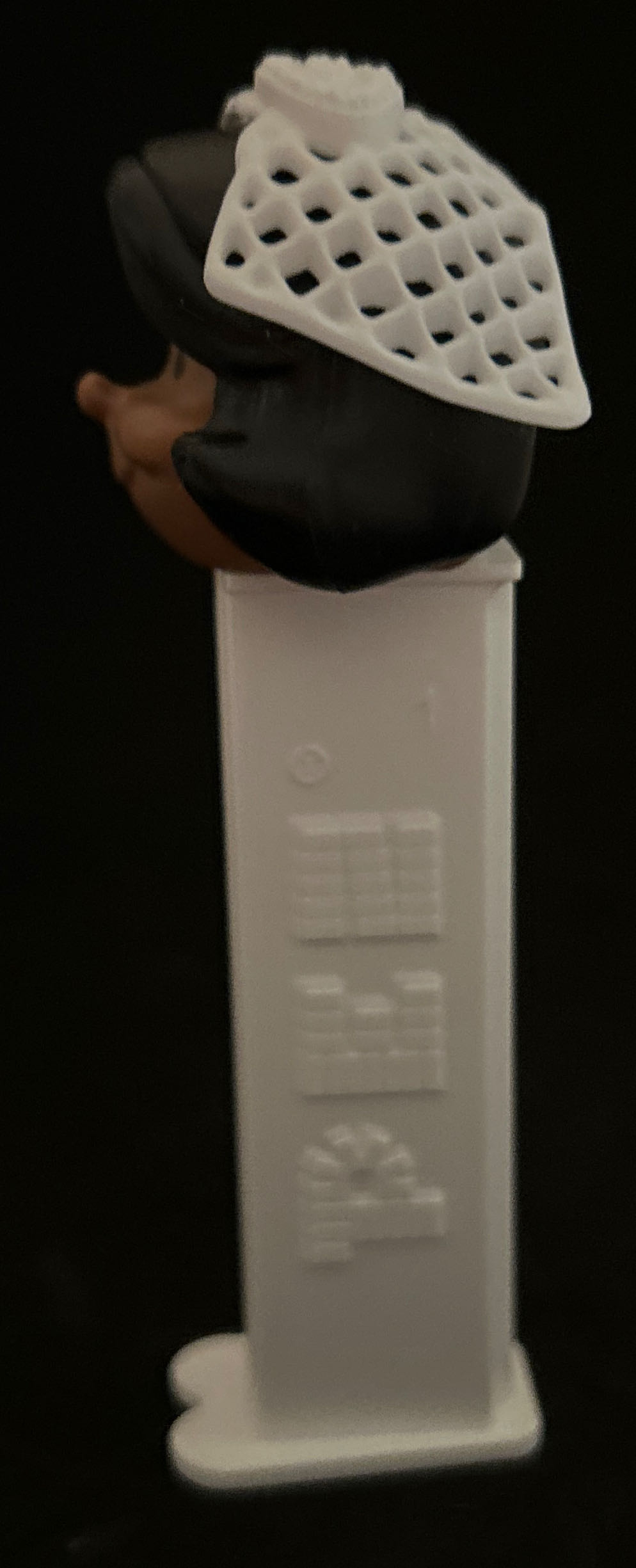 Bride & Groom - Dark Skin Tone Bride - WEDDING pez collectible [Barcode 073621096202] - Main Image 3