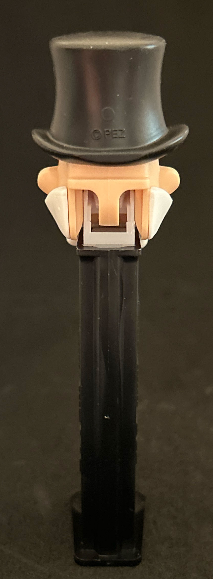 Bride & Groom - Light Skin Tone Groom - WEDDING pez collectible [Barcode 073621096202] - Main Image 2