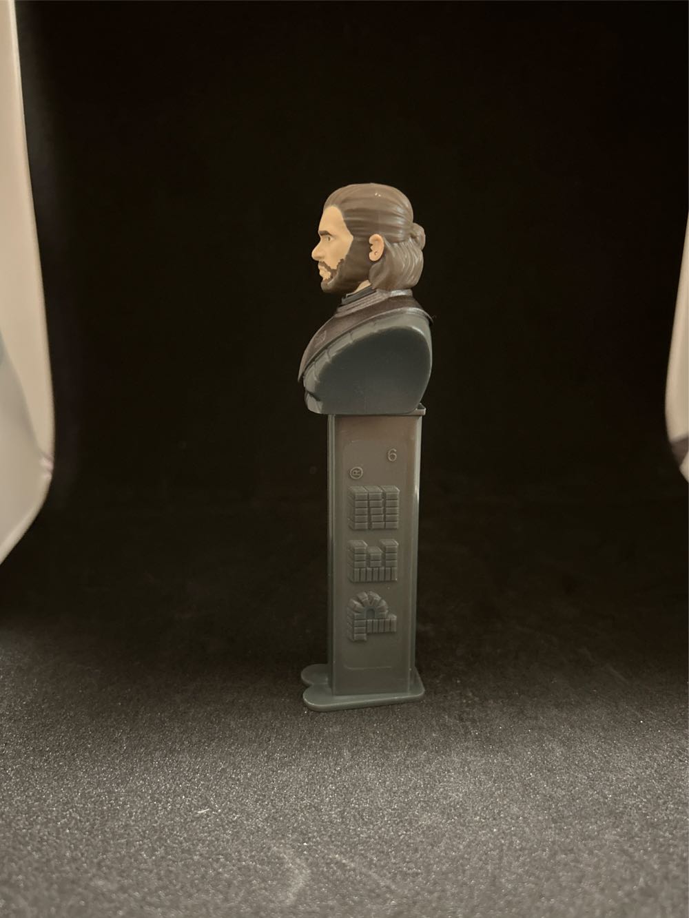 GoT - Gift Tin - Jon Snow - Tv Show pez collectible [Barcode 073621012912] - Main Image 3