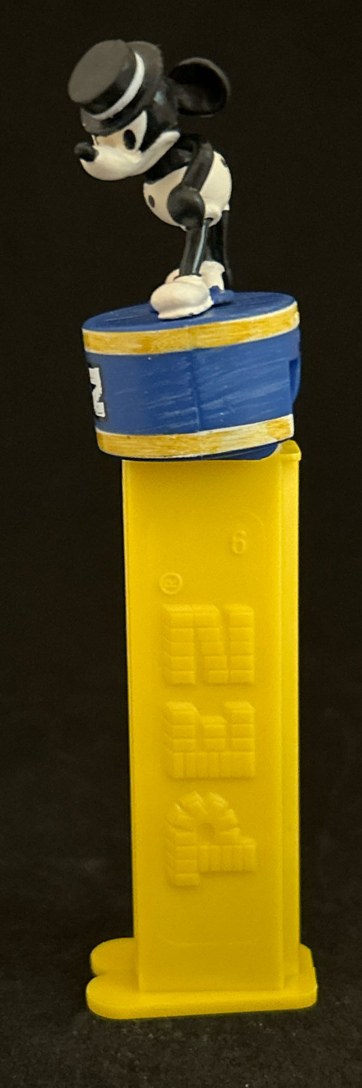 Disney - Steam Boat Willy 80th Anniversary - Cartoons pez collectible [Barcode 073621009103] - Main Image 3