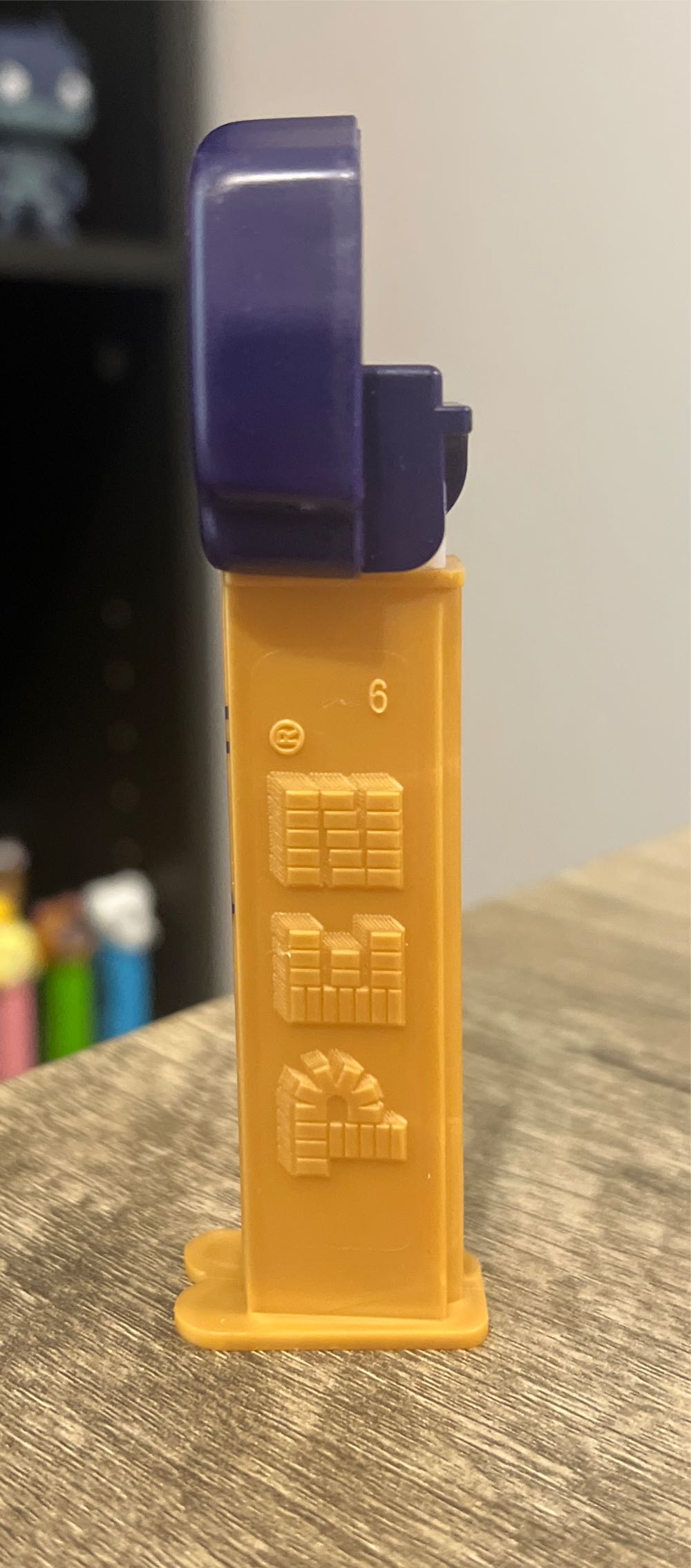 Hogwarts Sweater - Harry Potter pez collectible - Main Image 4