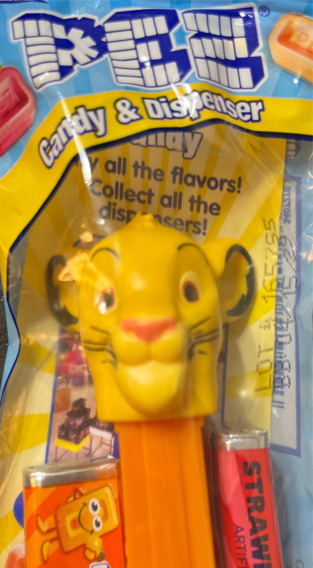 Lion King - Simba - Disney - Lion King pez collectible - Main Image 2