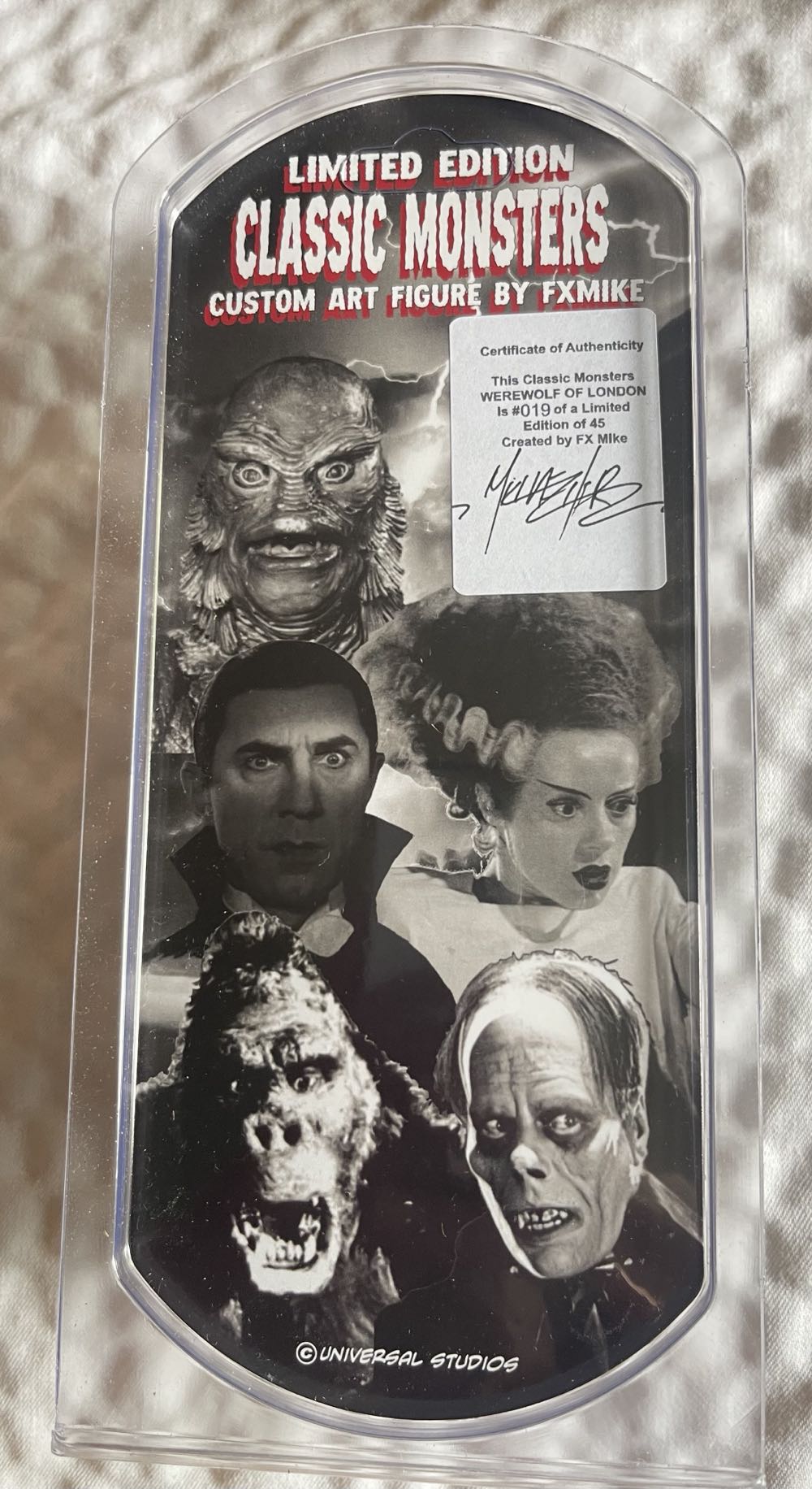 Classic Monsters - Werewolf Of London - 19/45 - FX Mike - Classic Monsters pez collectible - Main Image 2