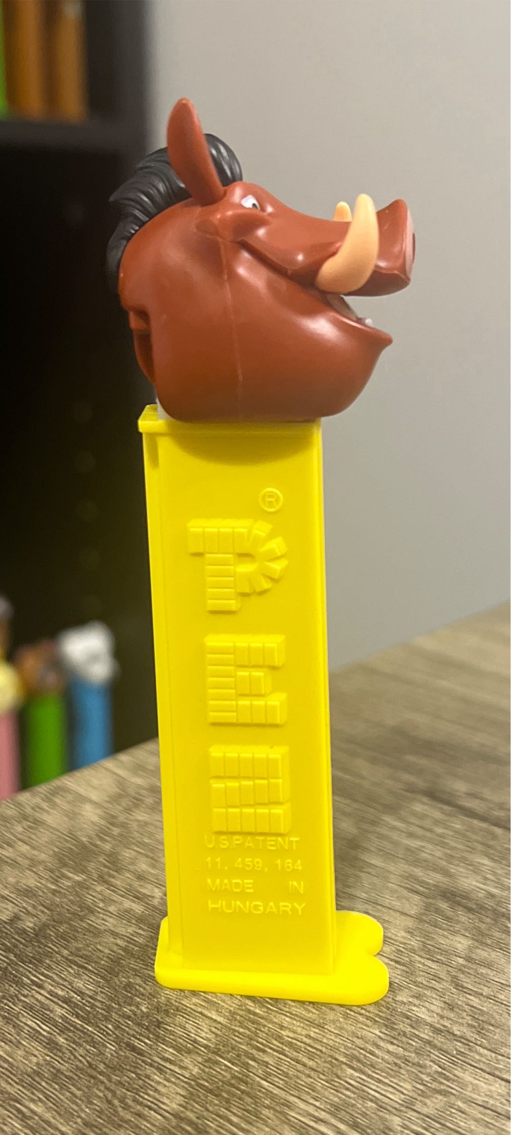 Pumba B - Lion King pez collectible - Main Image 2