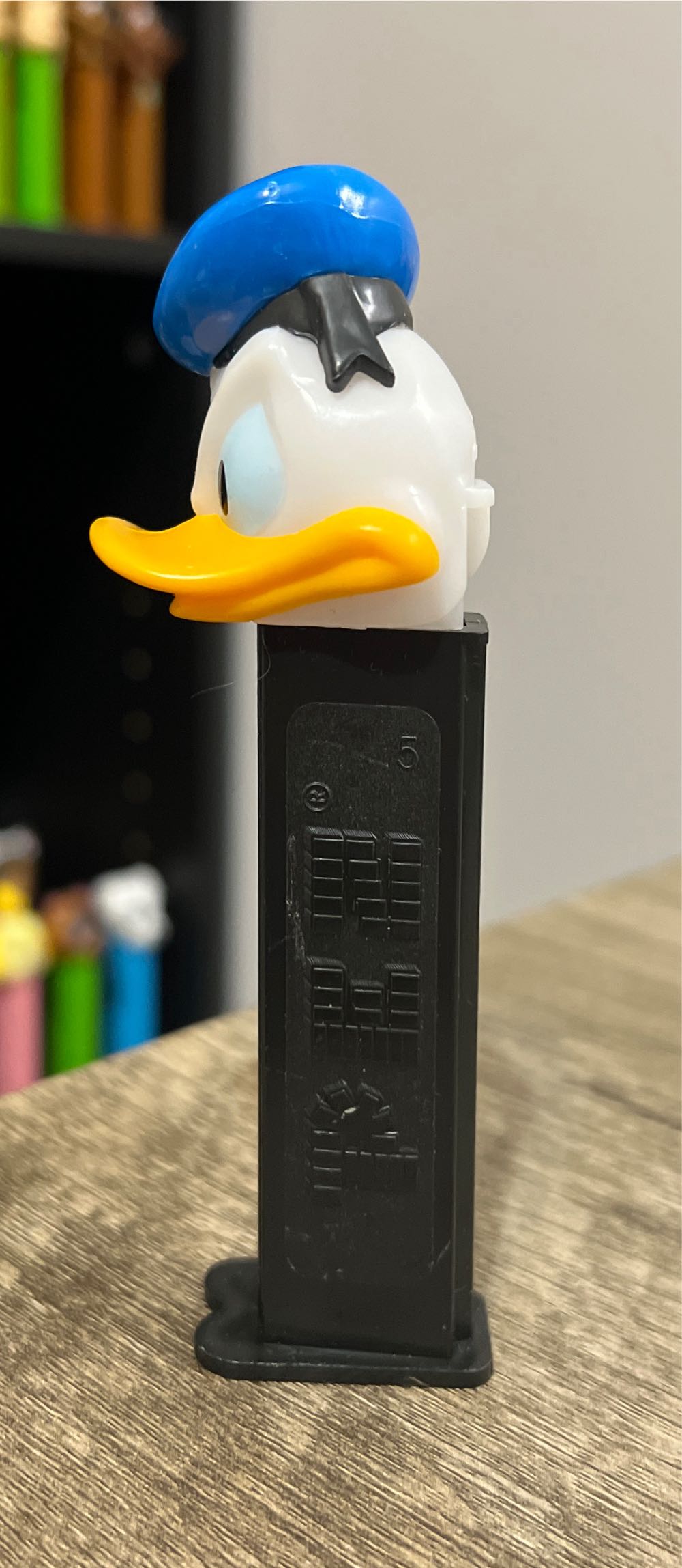 Donald Duck G - Disney - Extreme pez collectible - Main Image 4