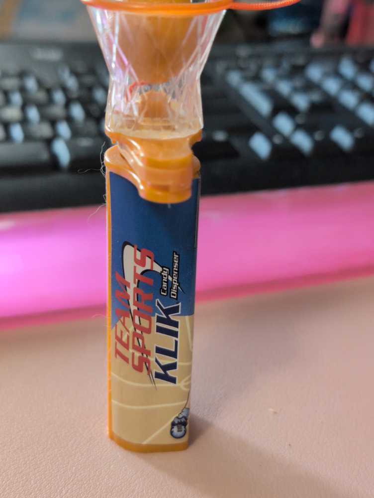 Team Sports - Basketball - Klik pez collectible - Main Image 2