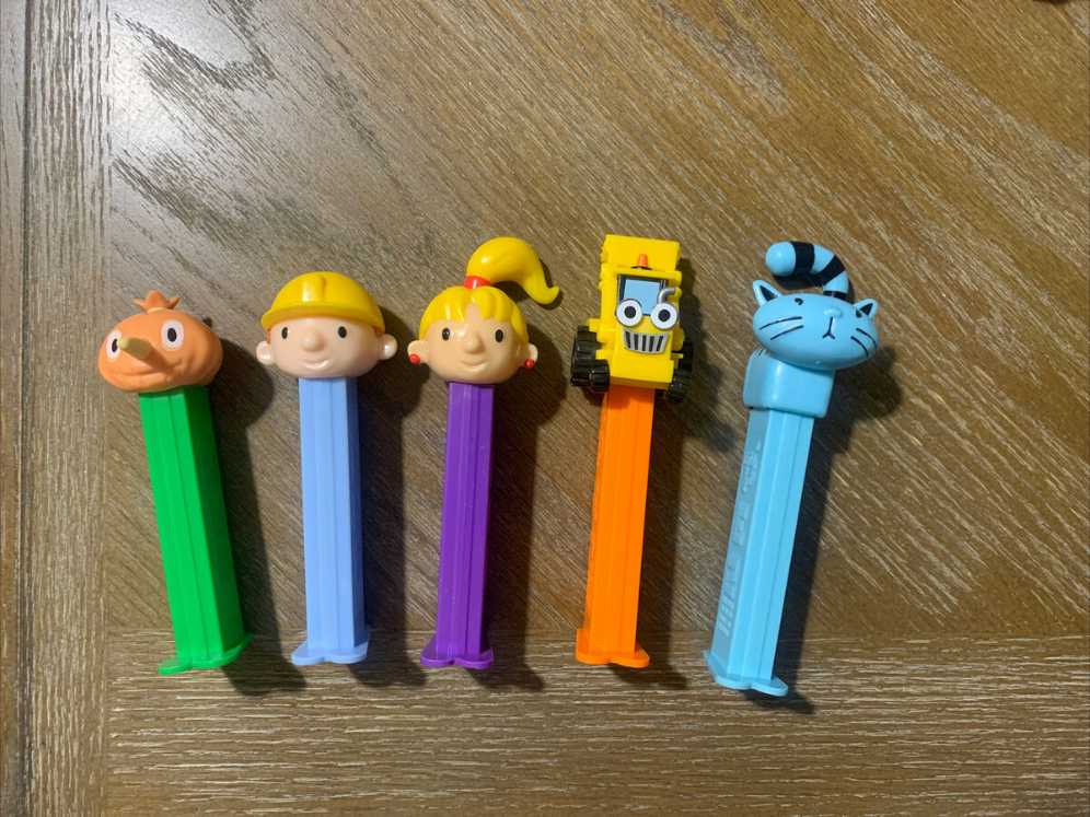 Scoops - Bob The Builder pez collectible - Main Image 2