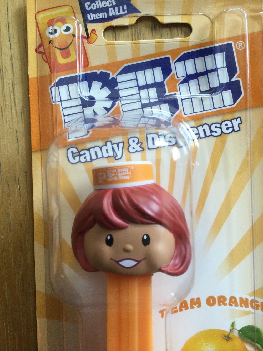 PEZ Presenter Girl - Orange - Limited Edition pez collectible [Barcode 073621156456] - Main Image 4