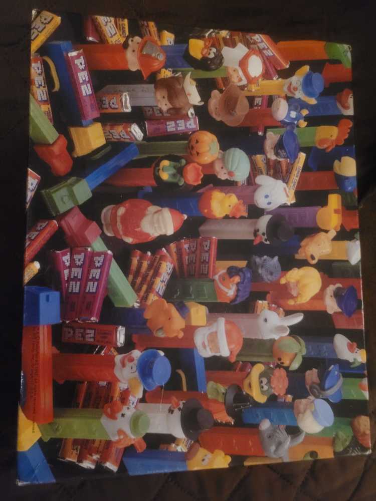 HeSaur w/Watch (White/Pink Candy)