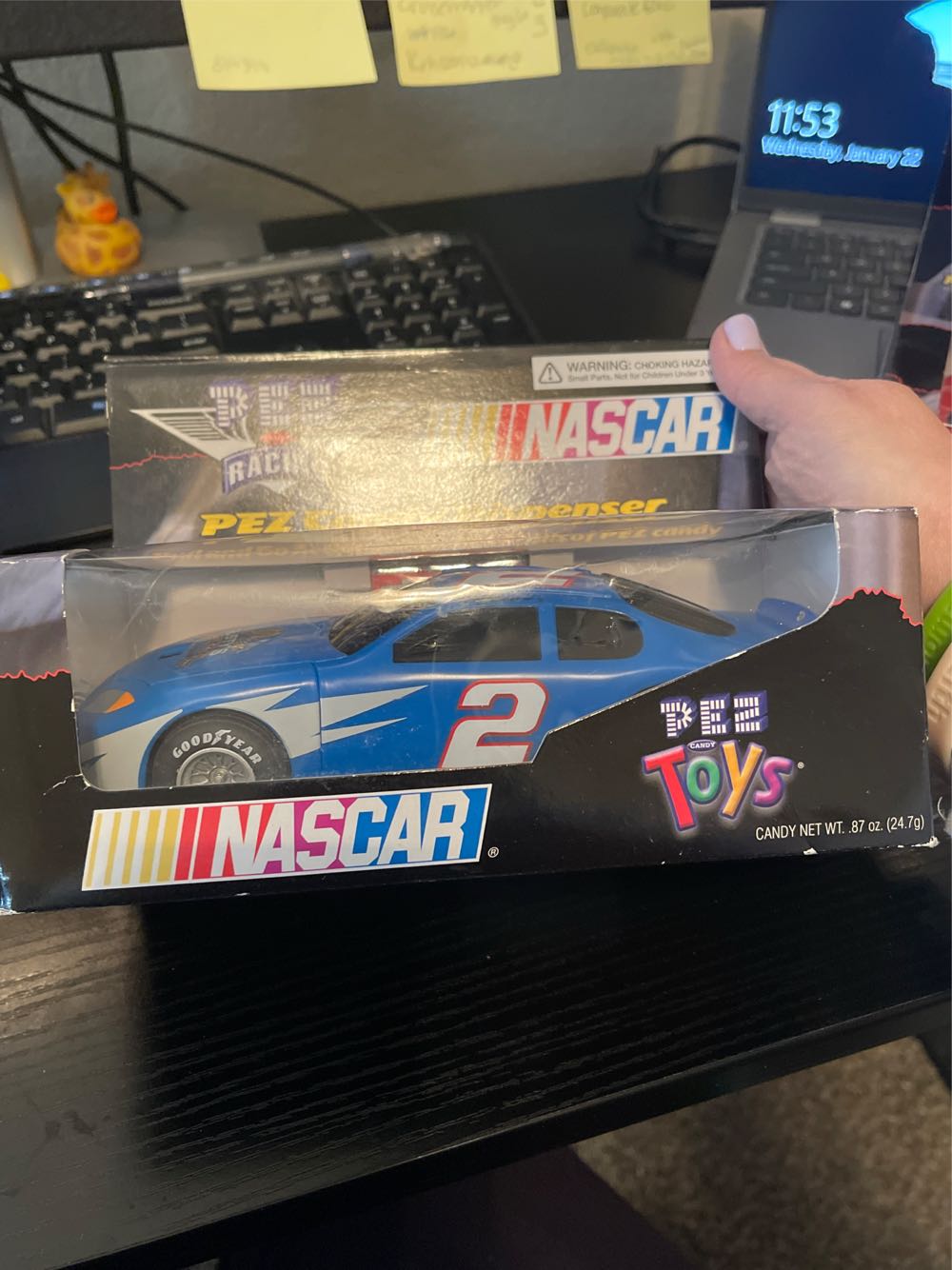 Nascar - Pull And Go Action - Rusty Wallace - Pull And Go pez collectible [Barcode 073621009486] - Main Image 3