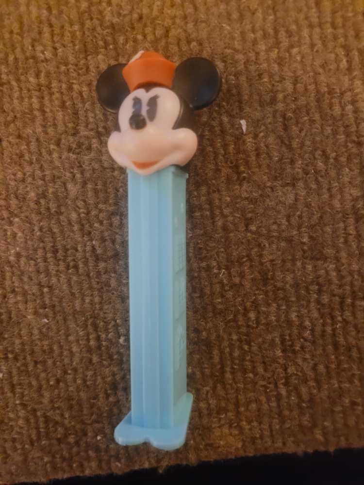 Hello Kitty Crystal With Cathy Kt On Stem