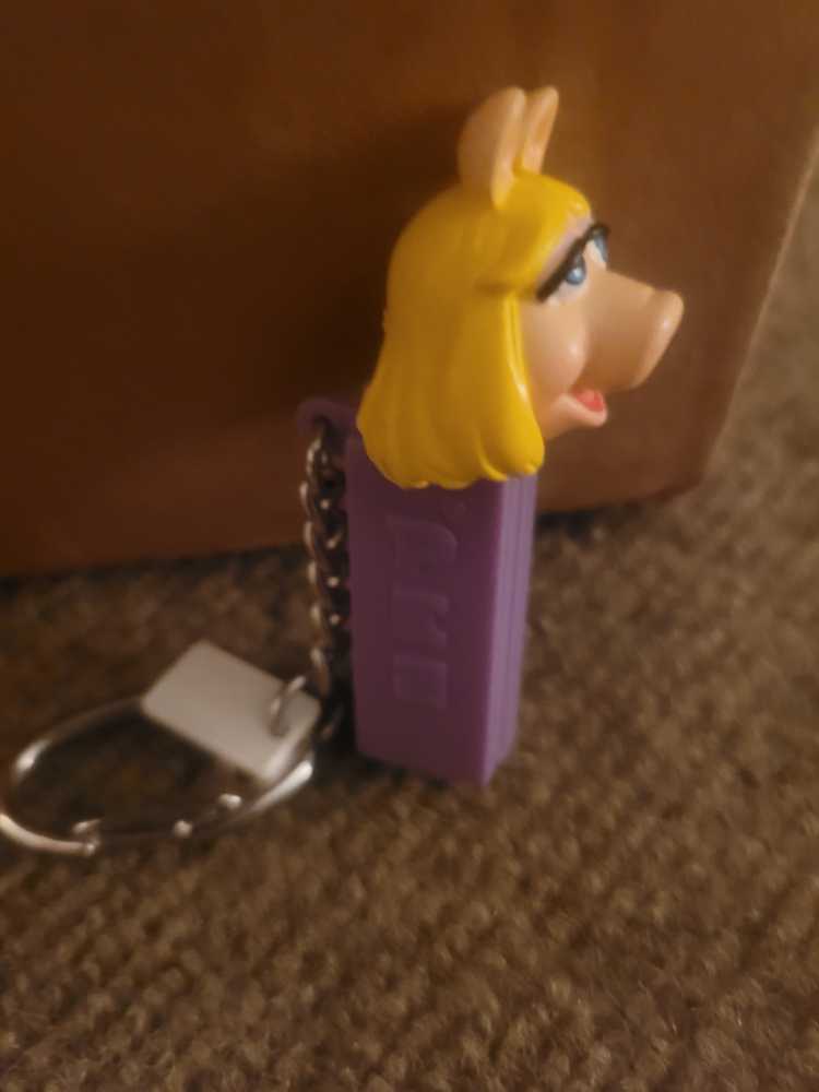 Pez Keychain - Miss Piggy Muppets   pez collectible - Main Image 2