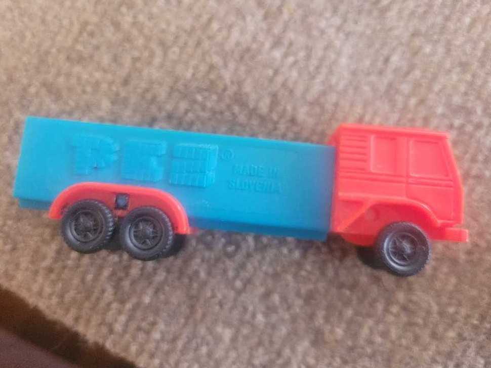 Funko Pop! Pez Darkwing Duck Negaduck Candy Dispenser Le