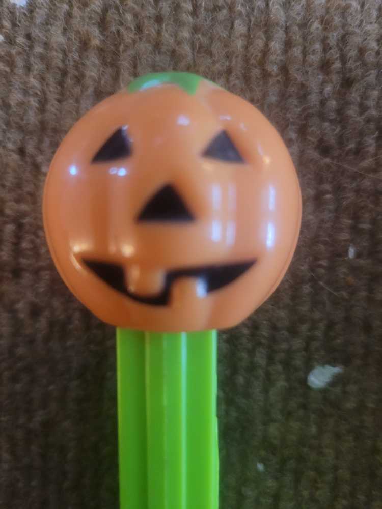 Christmas - Elf, red hat mini, red stem