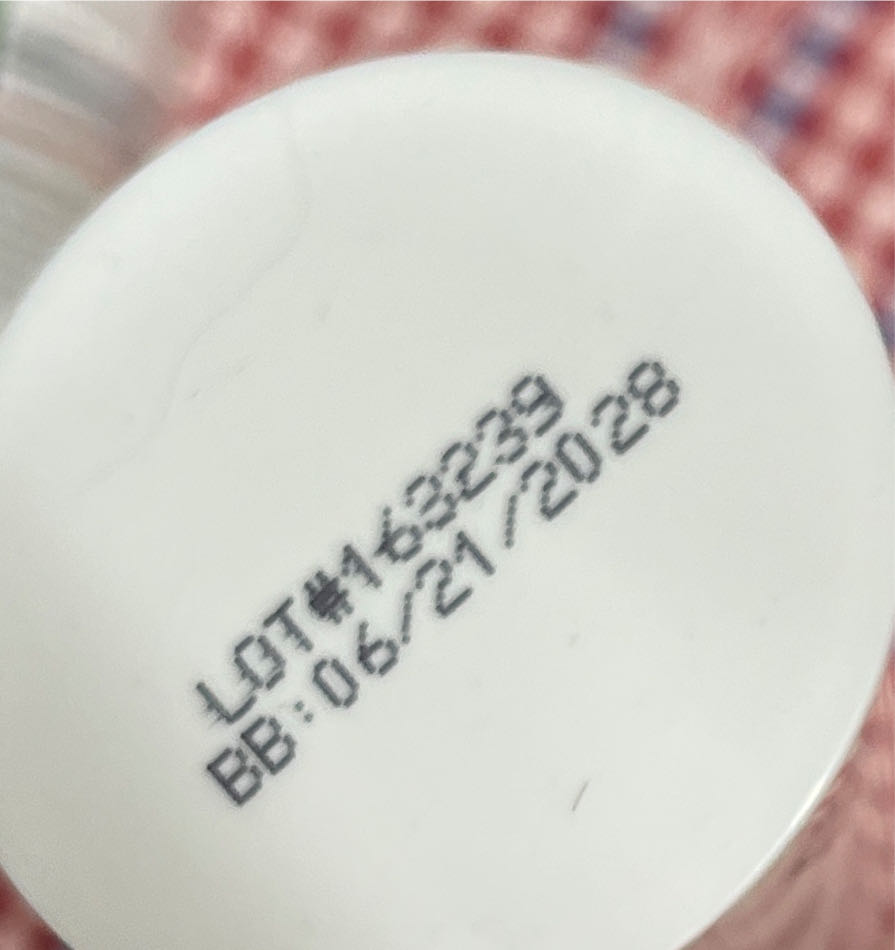 Christmas 2024 - Santa Claus In Tube 🎅🏻🎄 - Christmas pez collectible [Barcode 073621053212] - Main Image 3