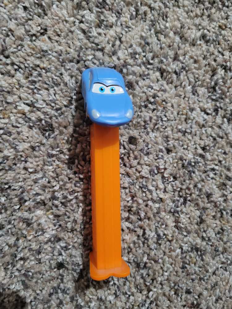 Cars - Sally - Disney pez collectible [Barcode 073621092754] - Main Image 2