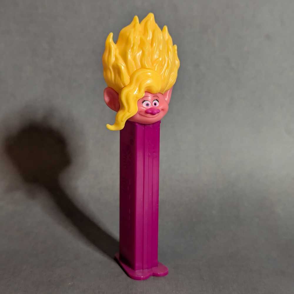 Trolls Band Together - Viva - Movies & TV - DreamWorks pez collectible - Main Image 2
