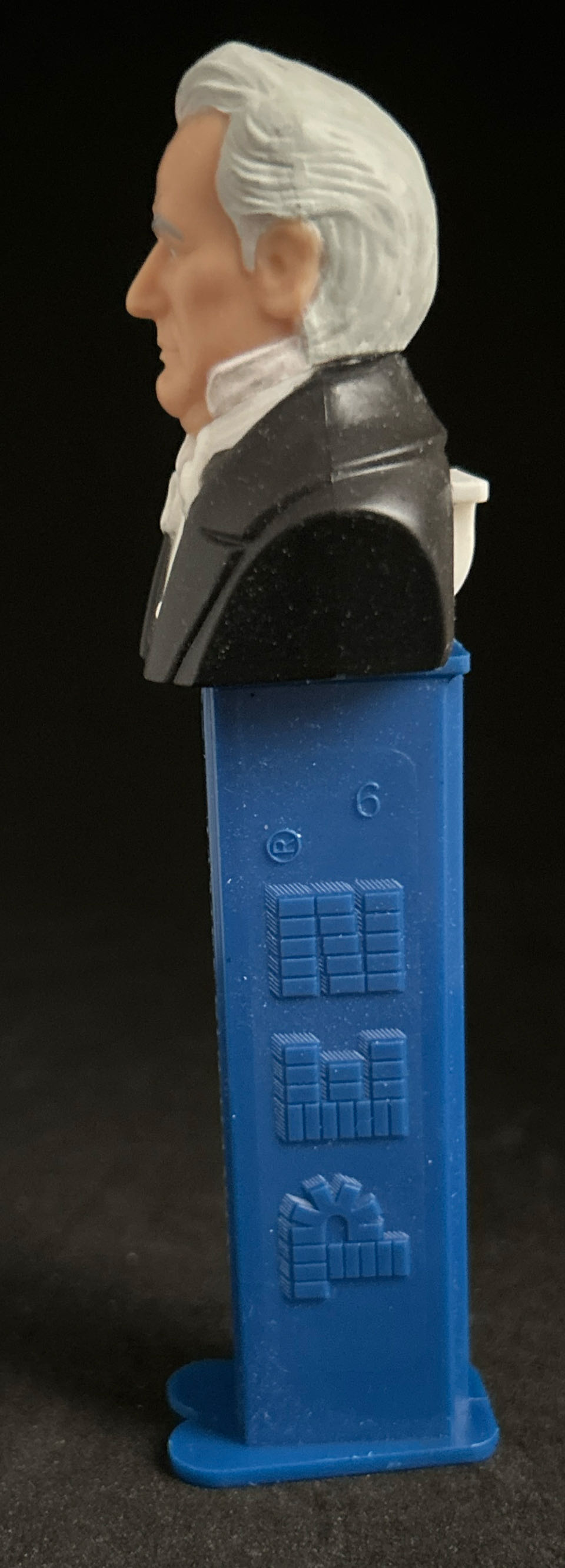 Presidents - James Buchanan - U.S. Presidents pez collectible [Barcode 073621008038] - Main Image 3