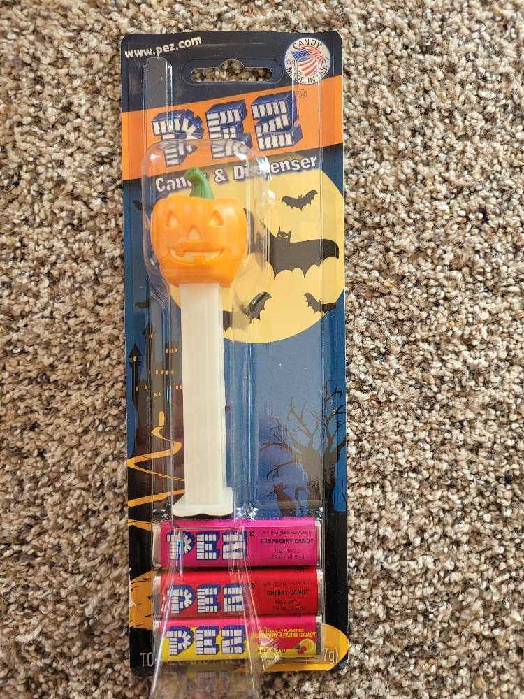 Easter - Grey Rabbit W/Green Stem In Tube