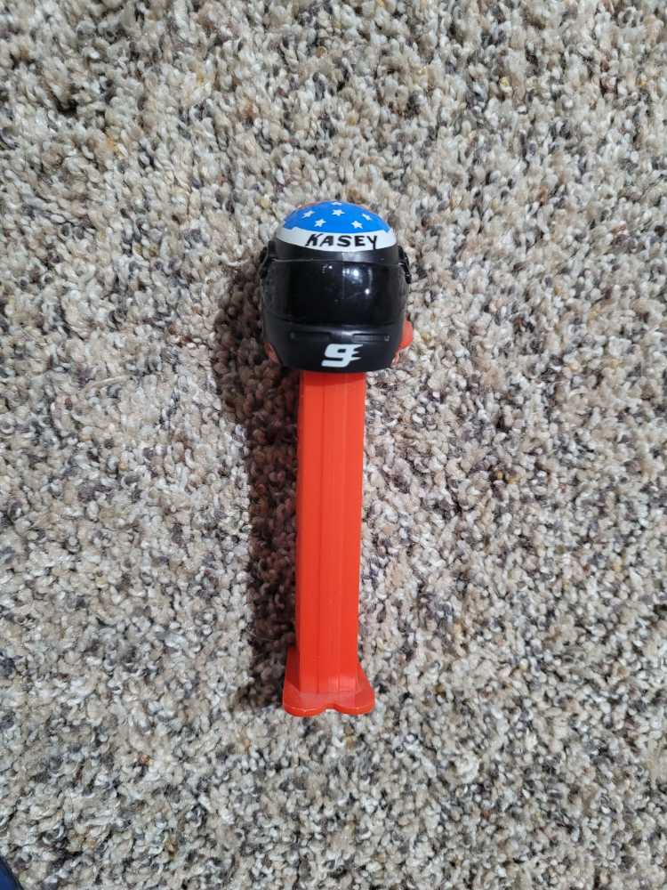 Nascar - Kasey Kahne #9  pez collectible - Main Image 2