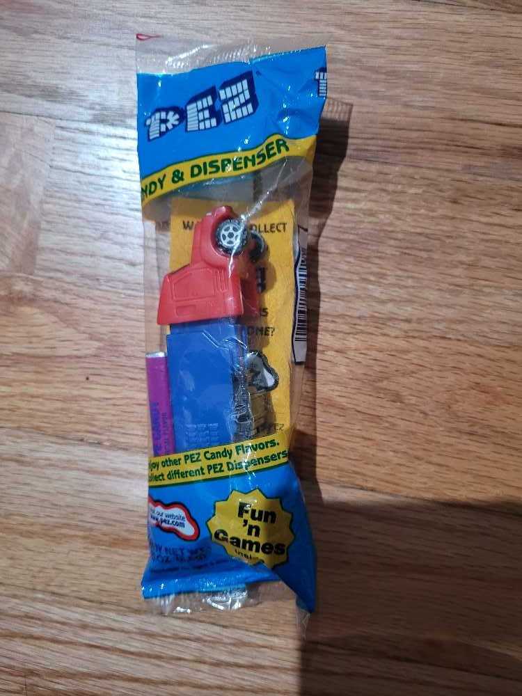 Emoji - Happy Valentines Day Red