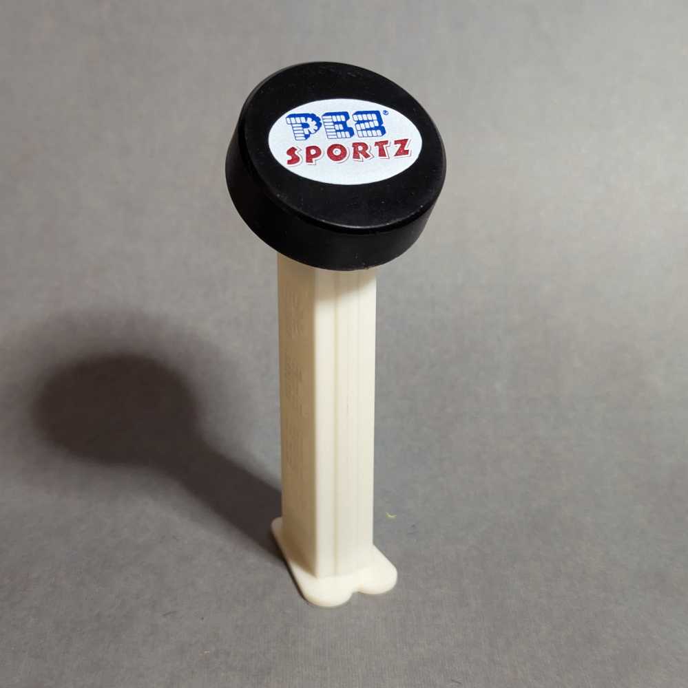 PEZ Sportz - Hockey - Sports - Hockey pez collectible - Main Image 2