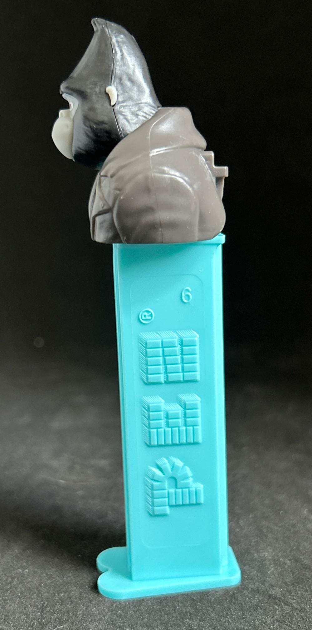 Sing II - Johnny - Animated Movies pez collectible [Barcode 073621090026] - Main Image 3