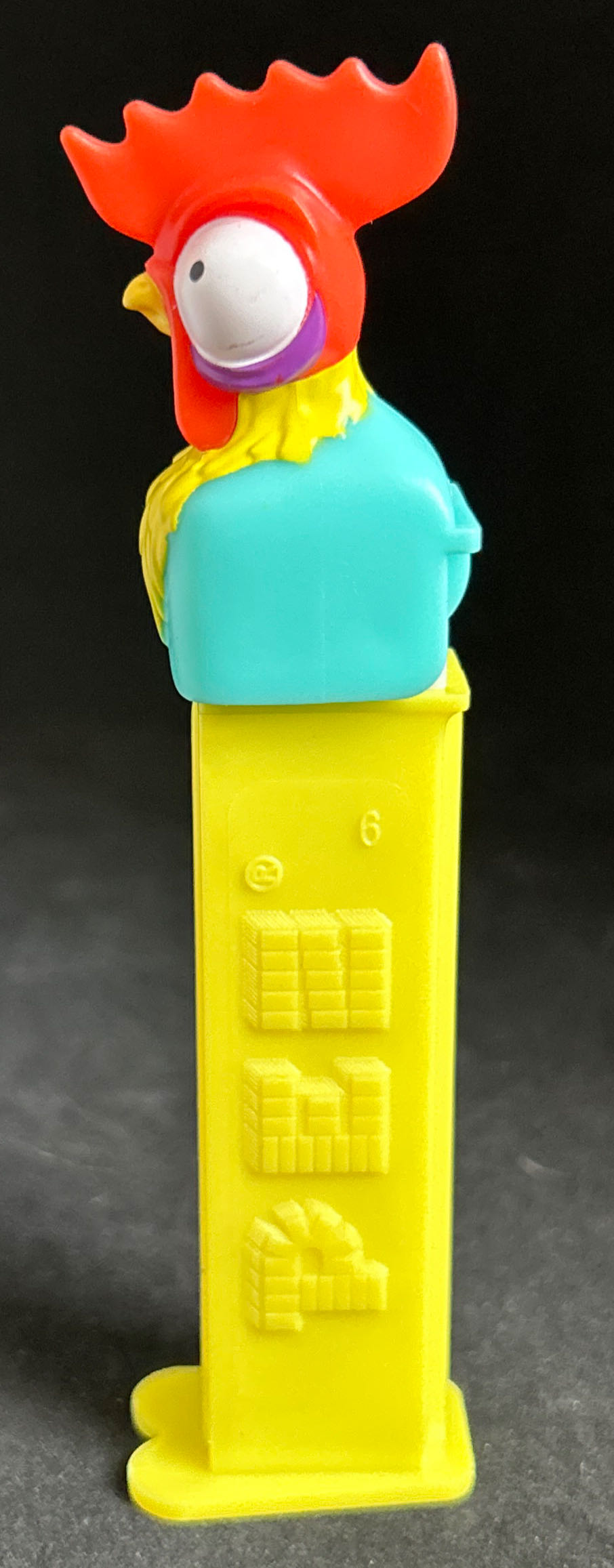 Disney - Moana II - Hei Hei - Animated Movies pez collectible [Barcode 073621090026] - Main Image 3