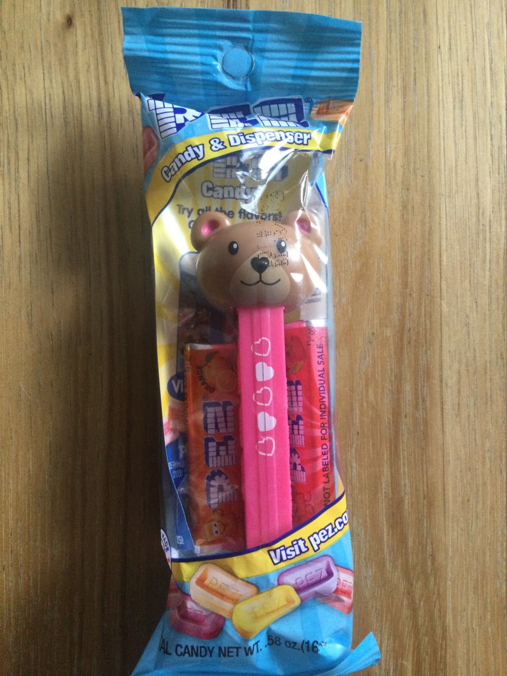 Valentine Brown Bear - Valentine pez collectible - Main Image 2