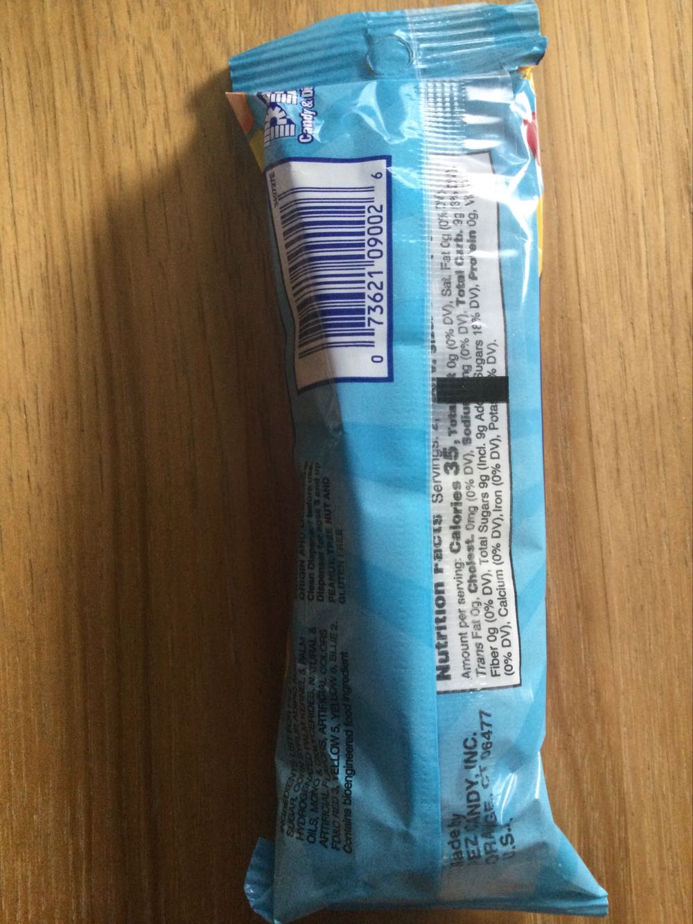 Valentine Brown Bear - Valentine pez collectible - Main Image 3