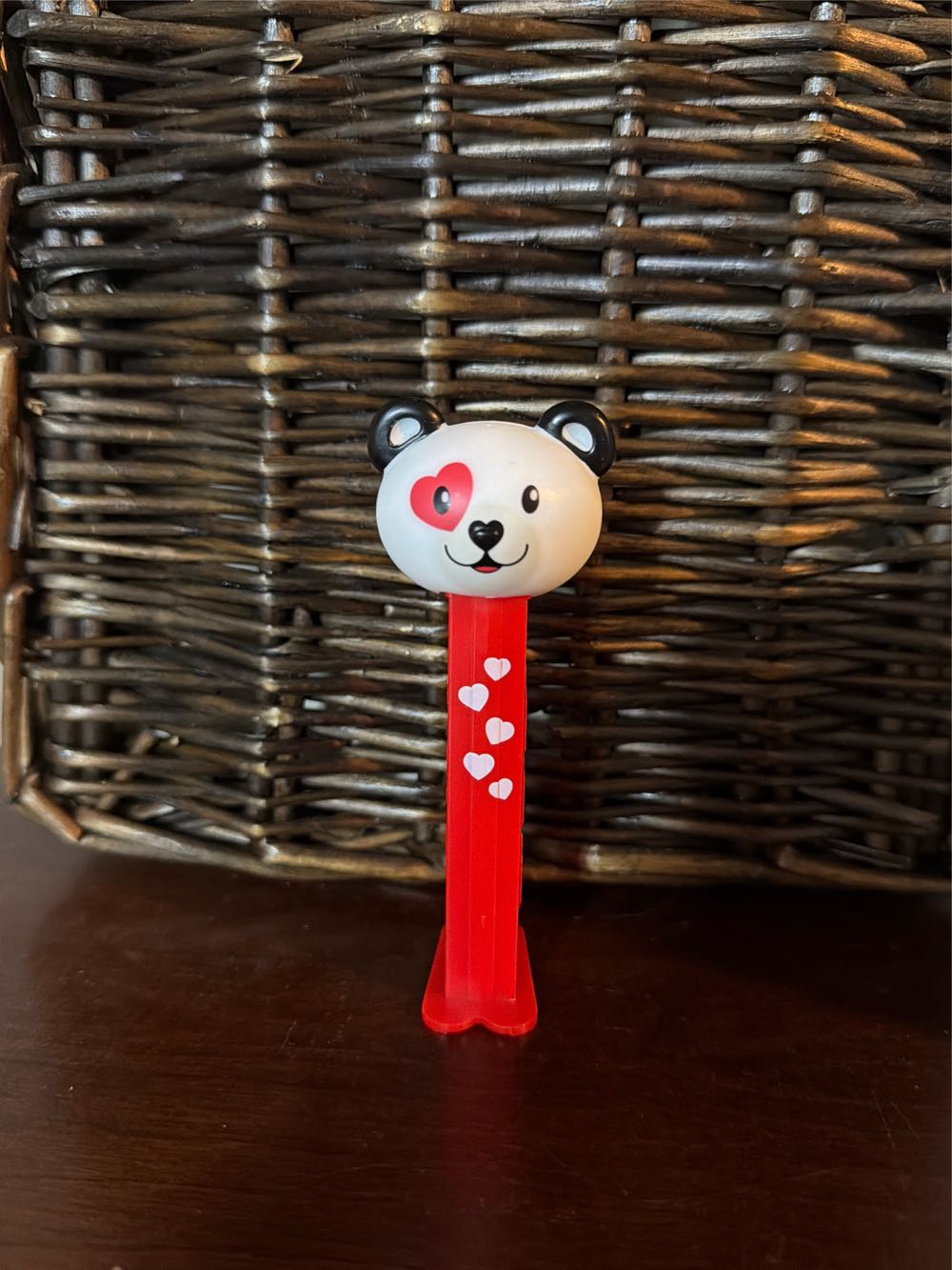 Valentine’s Day - Bear - White W/hearts - Valentine’s Day pez collectible - Main Image 2