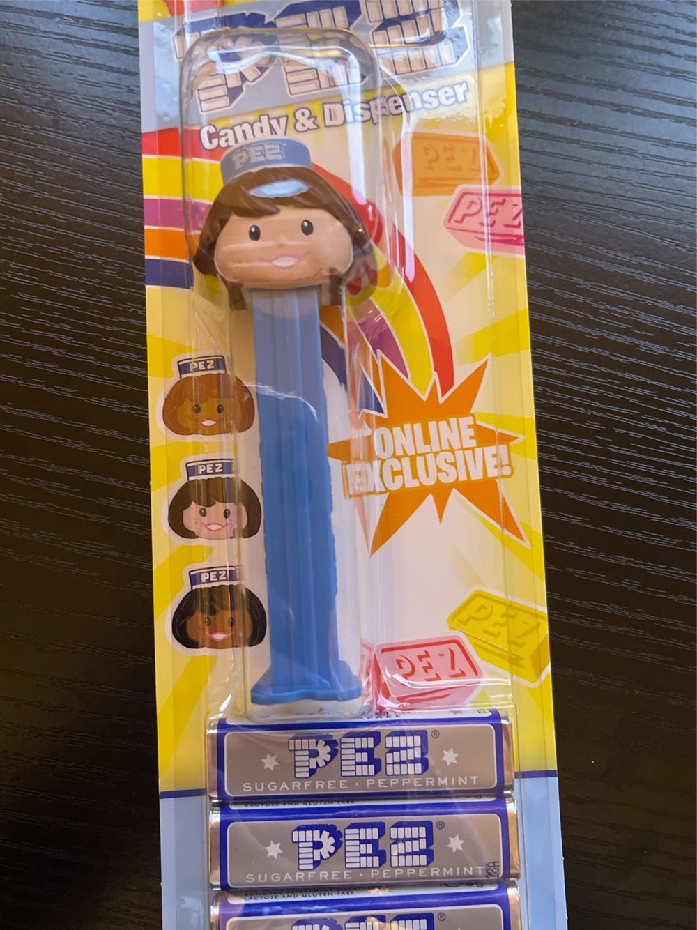 PEZ Presenter Girl Classic - Light Skin - PEZ Originals pez collectible [Barcode 073621956407] - Main Image 2
