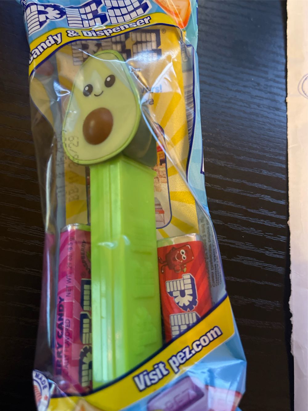 Treats - Avocado - Pez Treats pez collectible [Barcode 073621097179] - Main Image 2