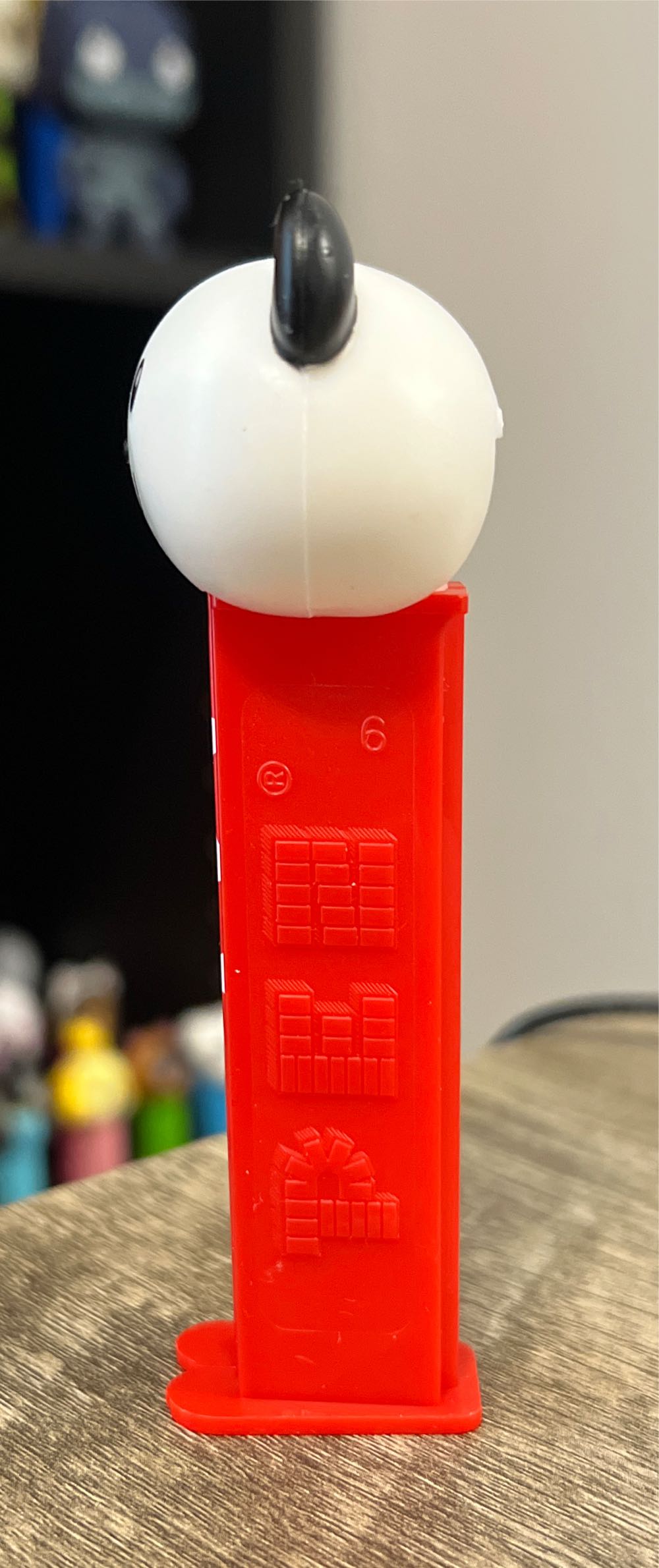 Valentine’s White Bear - Valentine’s Day pez collectible - Main Image 4