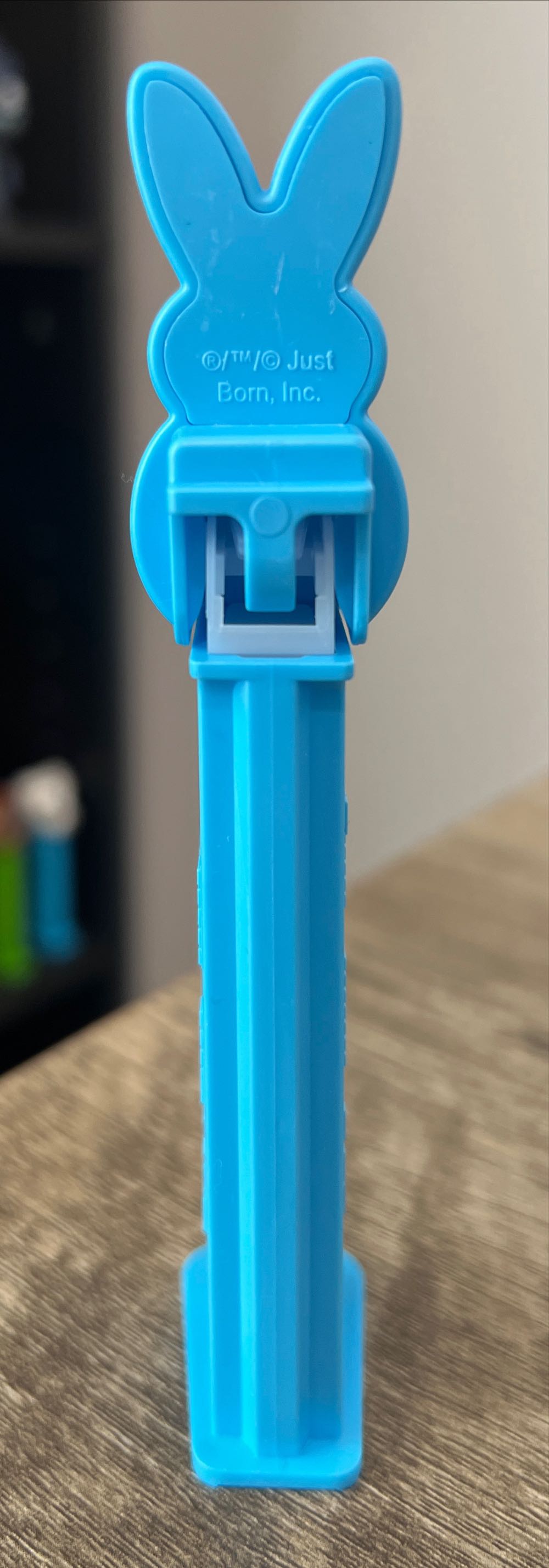 Peeps Yellow Bunny - Easter pez collectible - Main Image 3