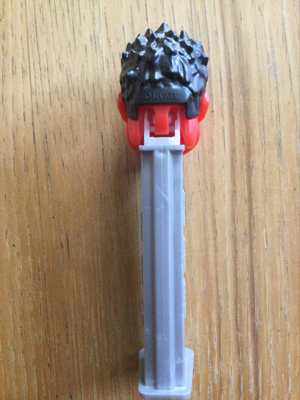 Red Hulk - Marvel - Marvel pez collectible [Barcode 073621090026] - Main Image 3