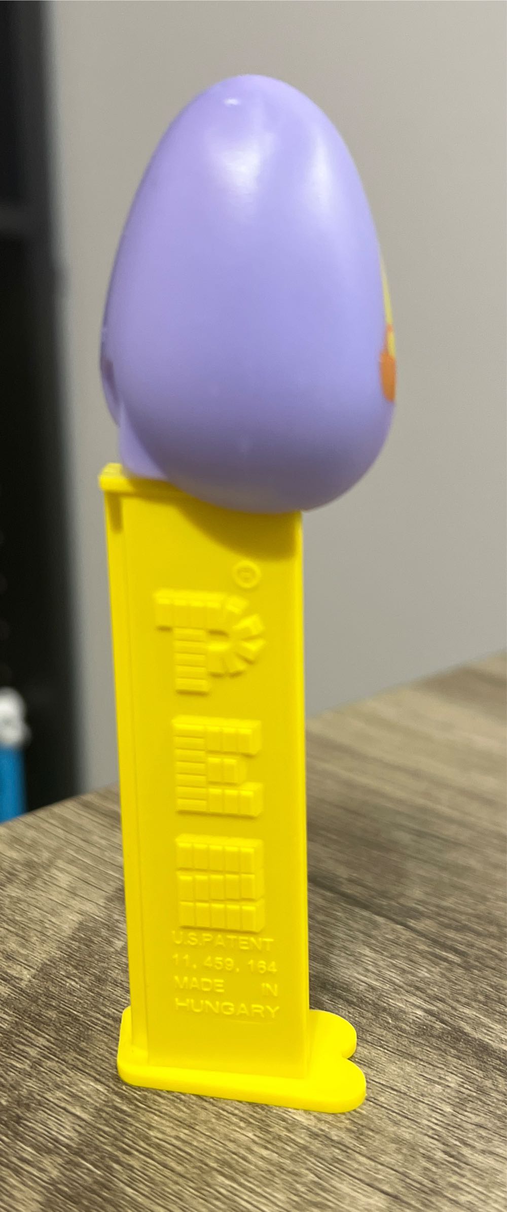 Egg (2025) - Easter pez collectible - Main Image 2