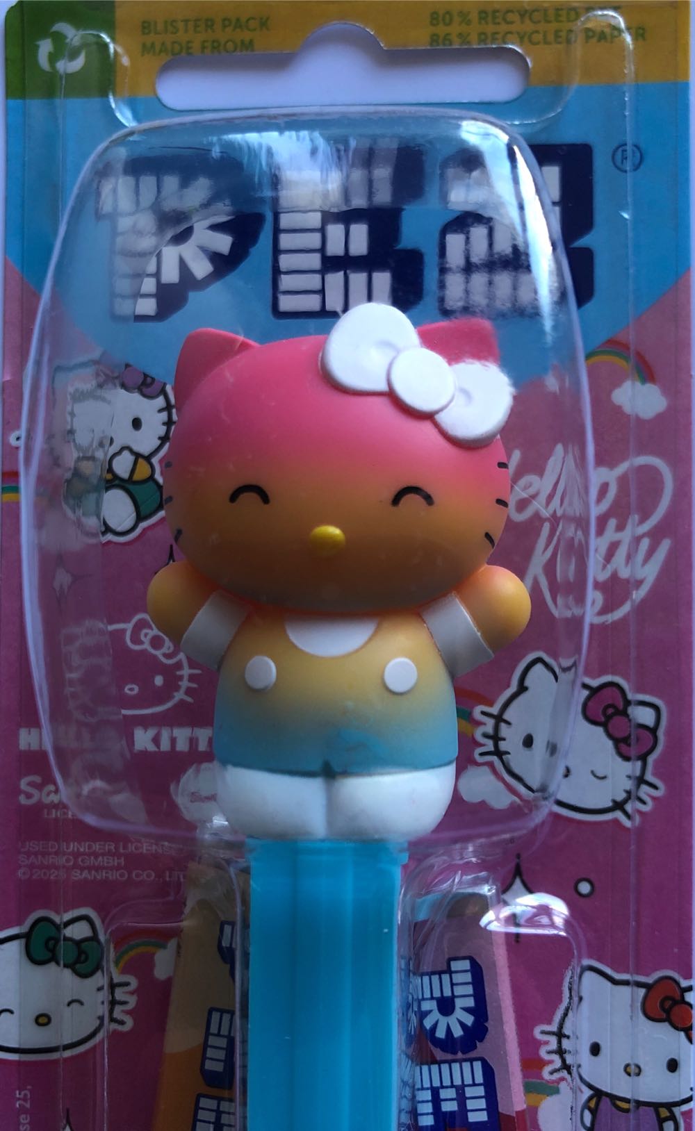 Hello Kitty Raibow Ombre - Hello Kitty pez collectible - Main Image 2