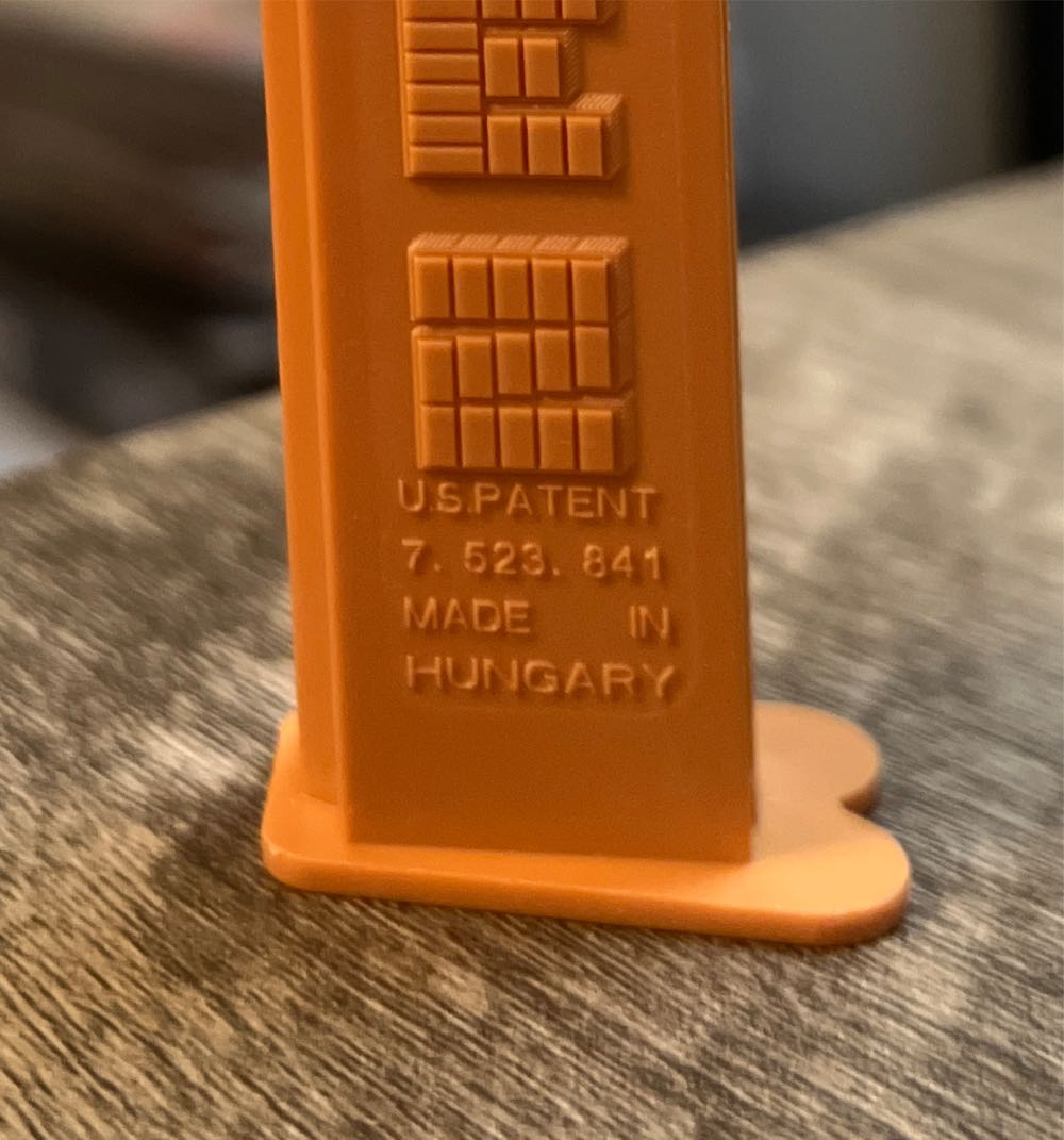 Yoda B - Star Wars pez collectible - Main Image 2