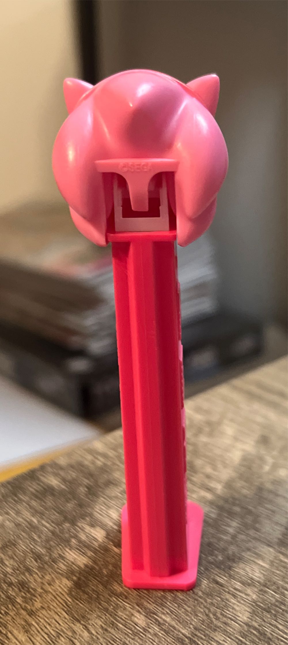 Amy - Sonic The Hedgehog pez collectible - Main Image 3