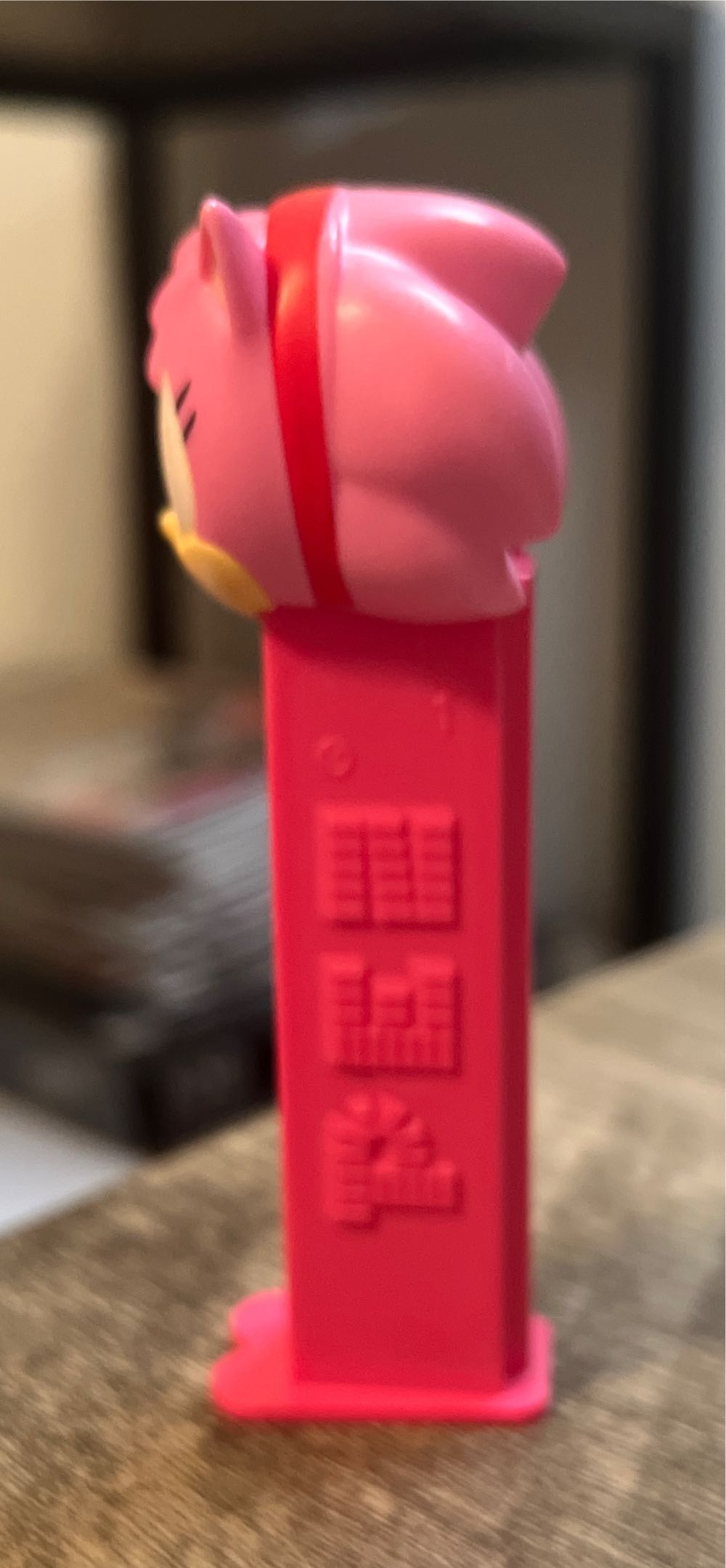 Amy - Sonic The Hedgehog pez collectible - Main Image 4