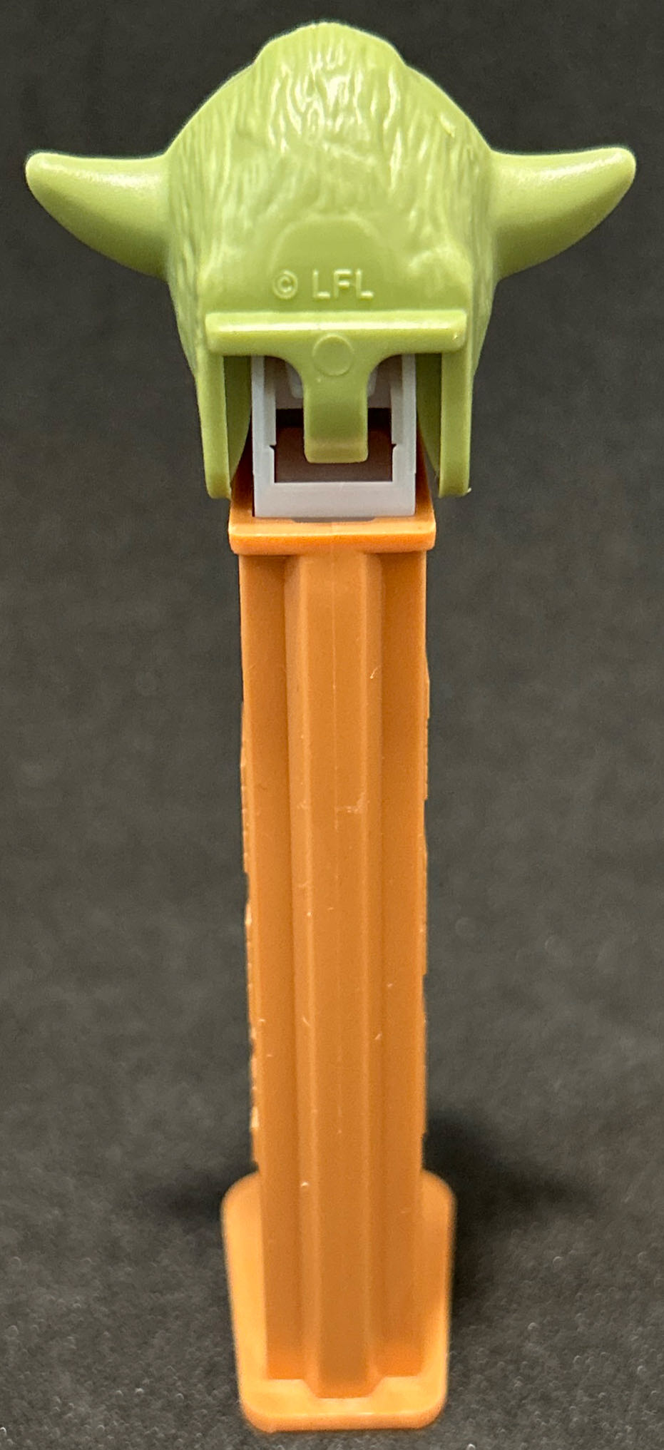 Star Wars - Yoda - Movies pez collectible [Barcode 073621090033] - Main Image 2