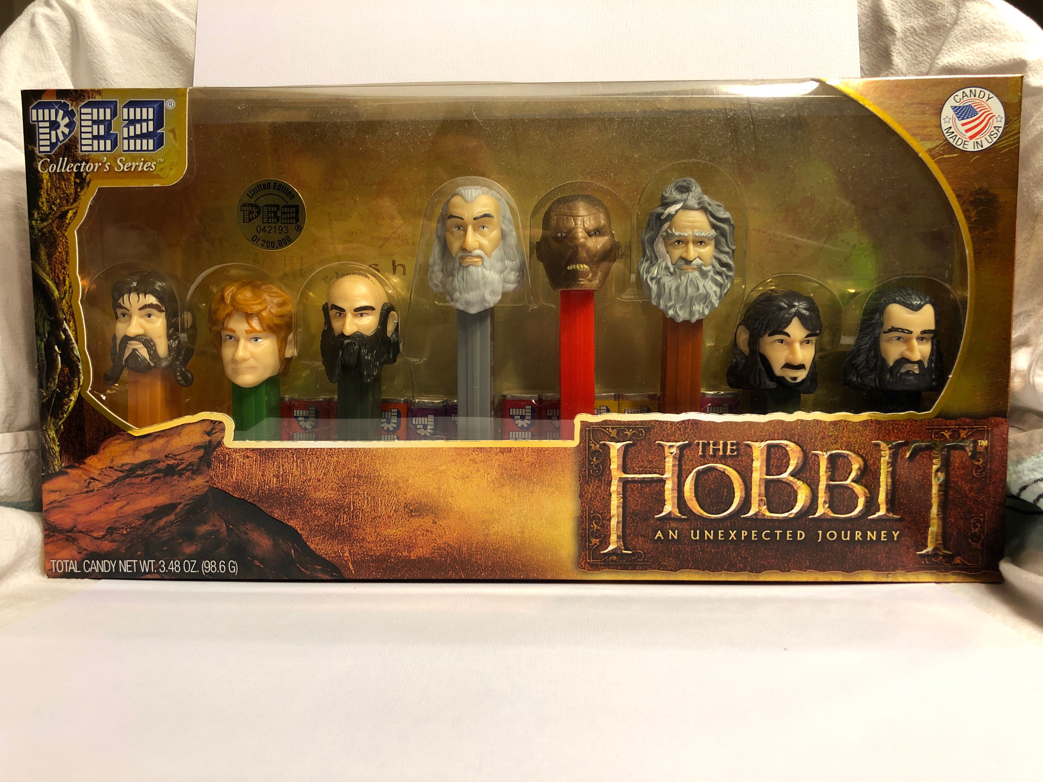 PEZ Presenter Girl Santa Hat (Dark Skin Tone/Black Hair)