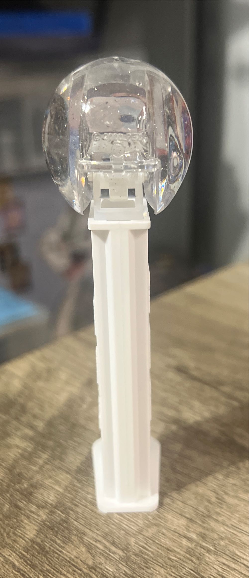 USA Flag Crystal Ball (White Stem) - Fourth of July pez collectible [Barcode 073621936553] - Main Image 3