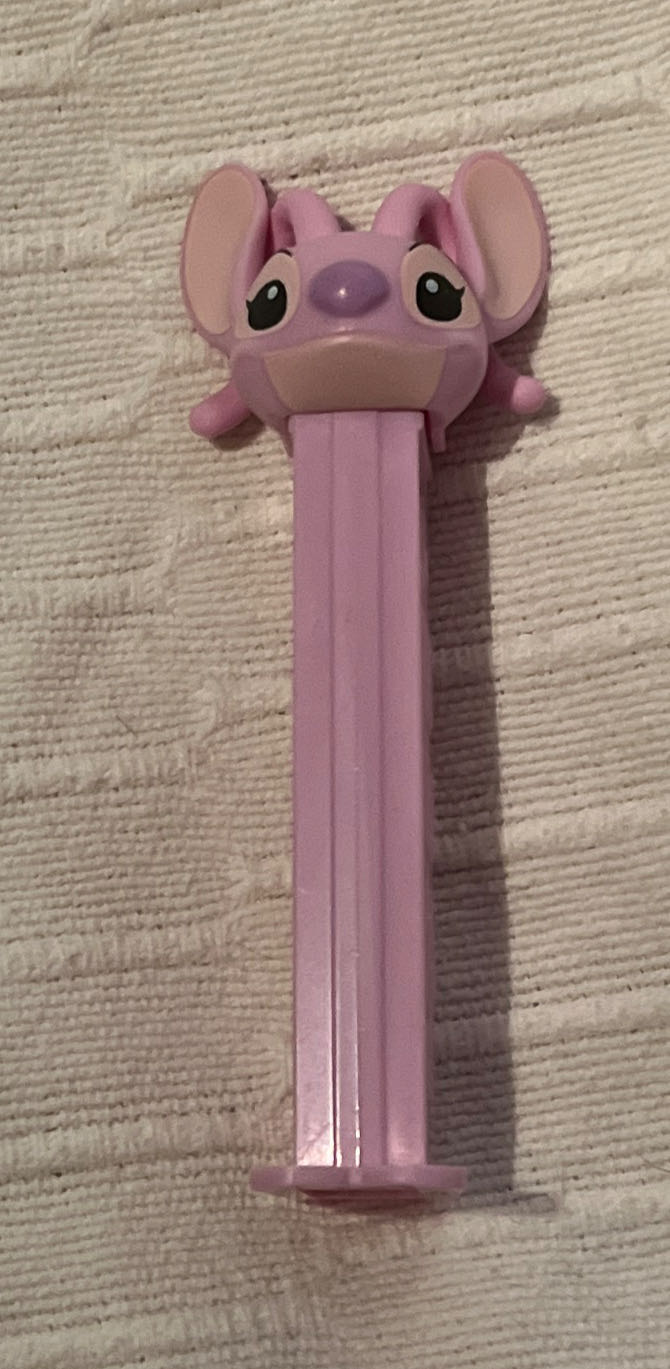 Pokémon - Pikachu Christmas Winking 