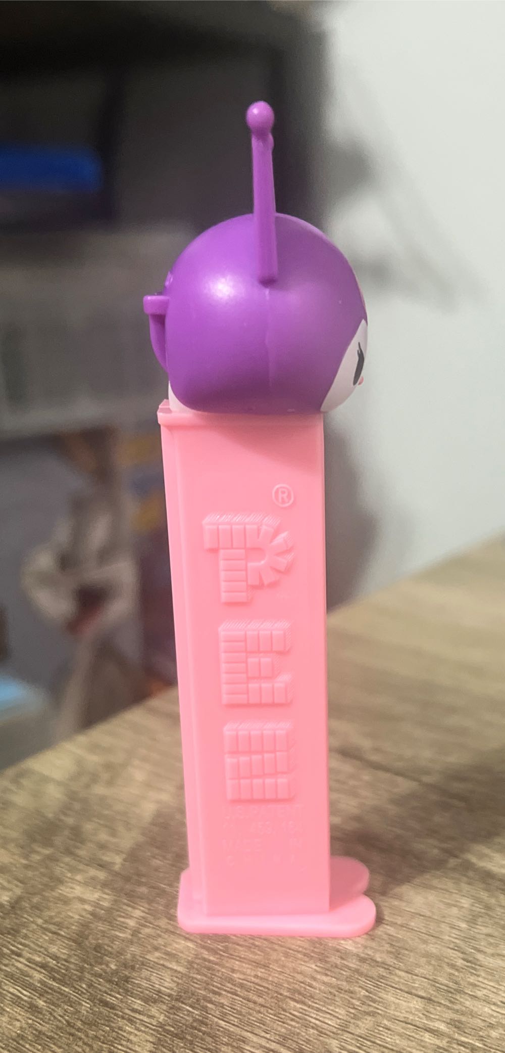 Kuromi - Hello Kitty pez collectible - Main Image 2