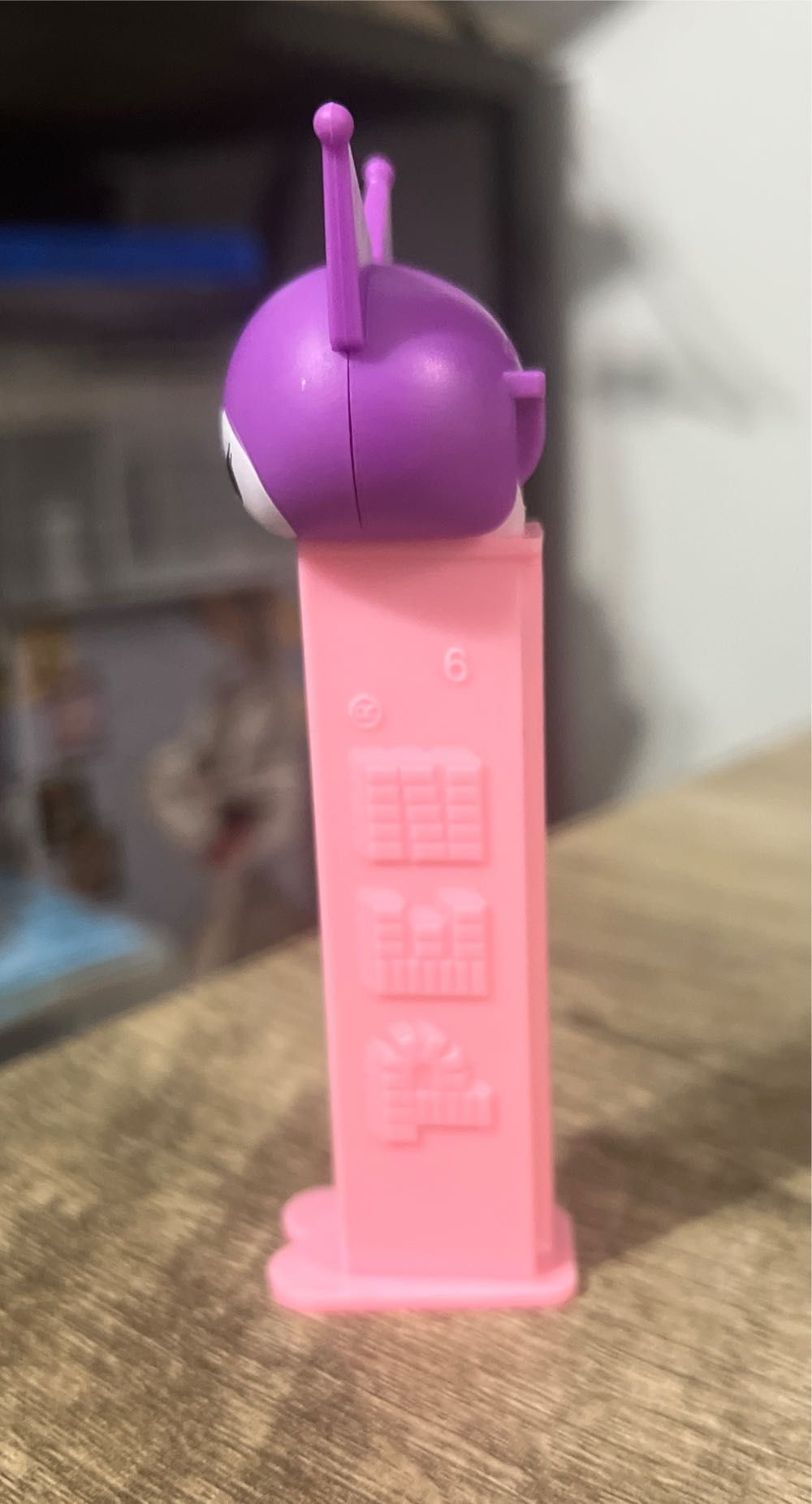 Kuromi - Hello Kitty pez collectible - Main Image 4